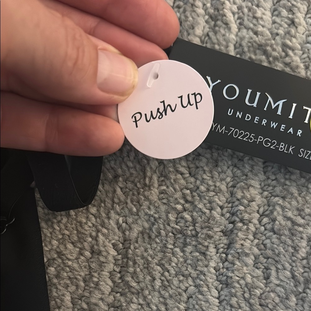 Youmita Black Floral Lace Bra - Picture 4 of 4